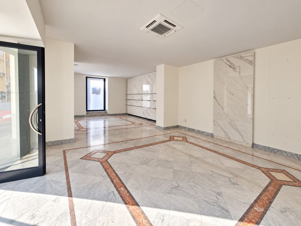 Bottega via Matteotti angolo via Garibaldi