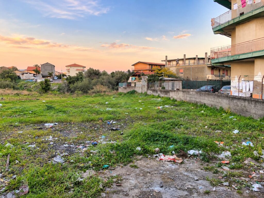Ampio terreno a Lineri zona AR